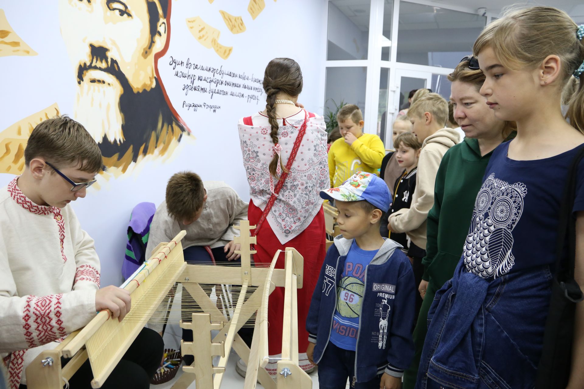 Фестиваль детского народного творчества и детская постановка: Как проходит День защиты детей в Алексеевском