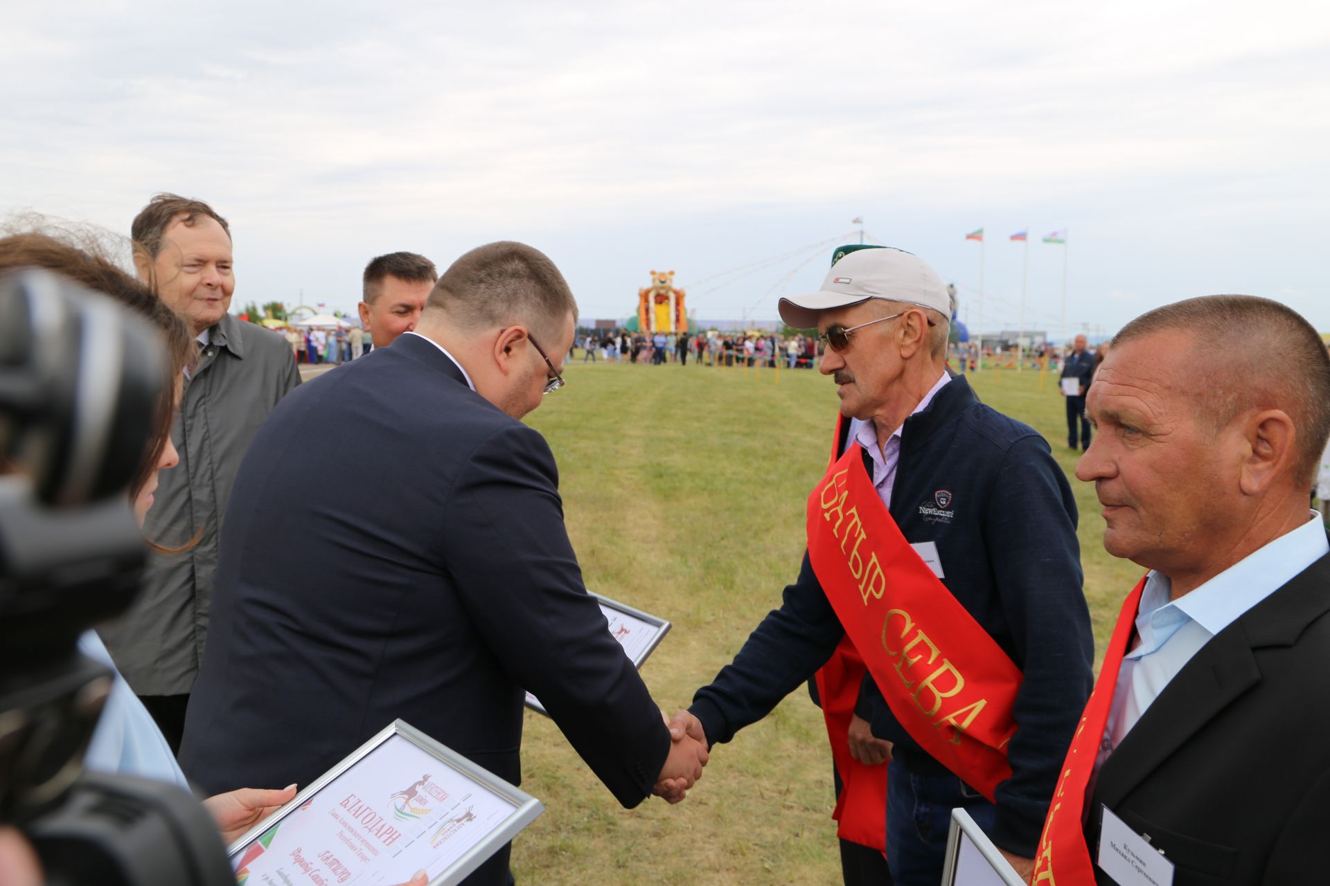 Главный федеральный инспектор по Татарстану поздравил алексеевцев с праздником Сабантуй