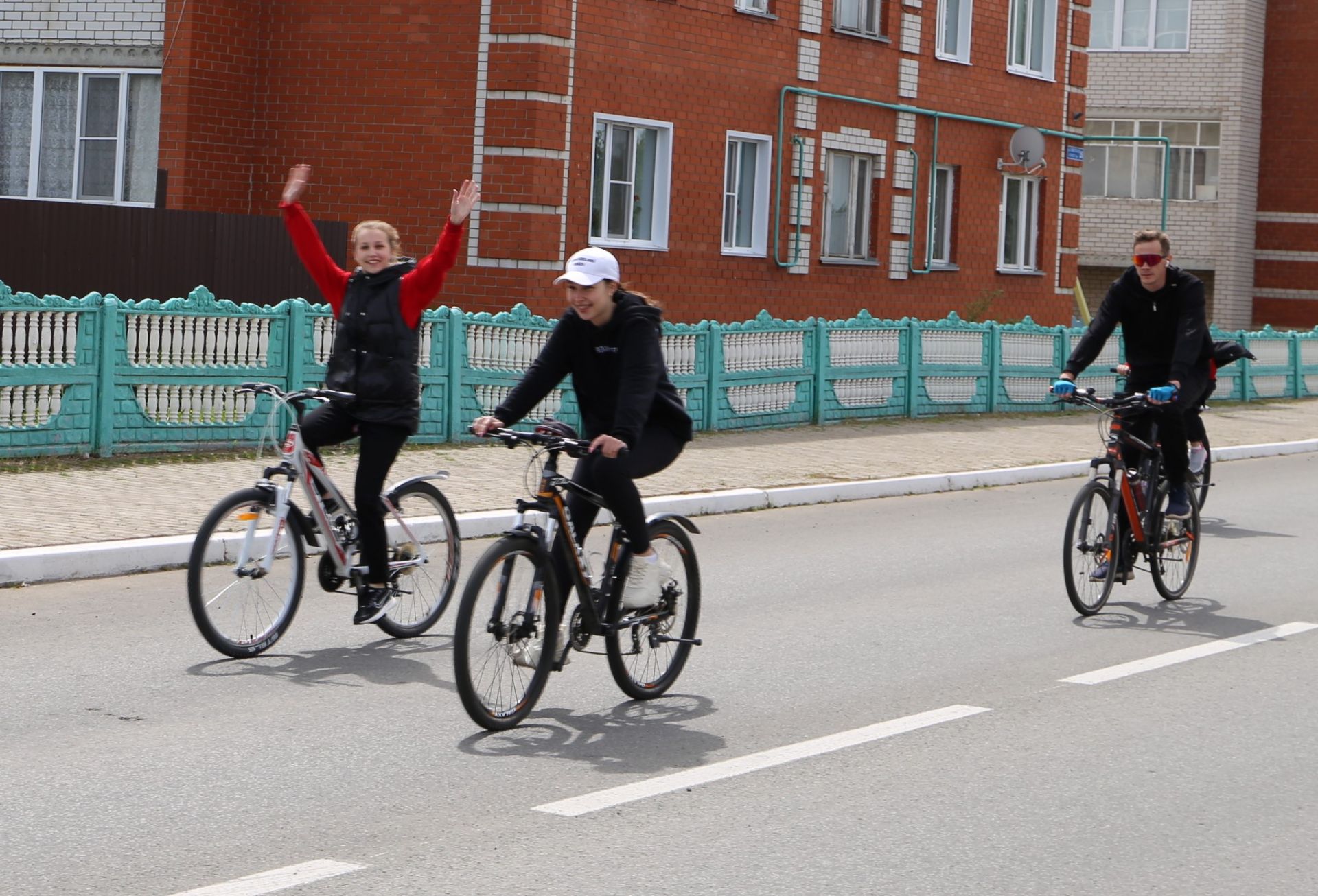 В День России около сотни алексеевцев приняло участие в велопробеге