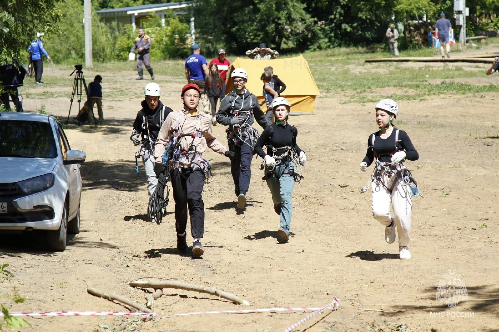 Сборная команда юных спасателей из Алексеевского отлично выступили на соревнованиях «Школа безопасности»