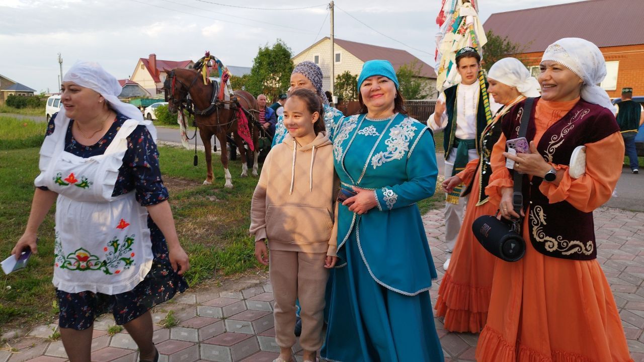 В Алексеевском прошёл традиционный сбор подарков на Сабантуй