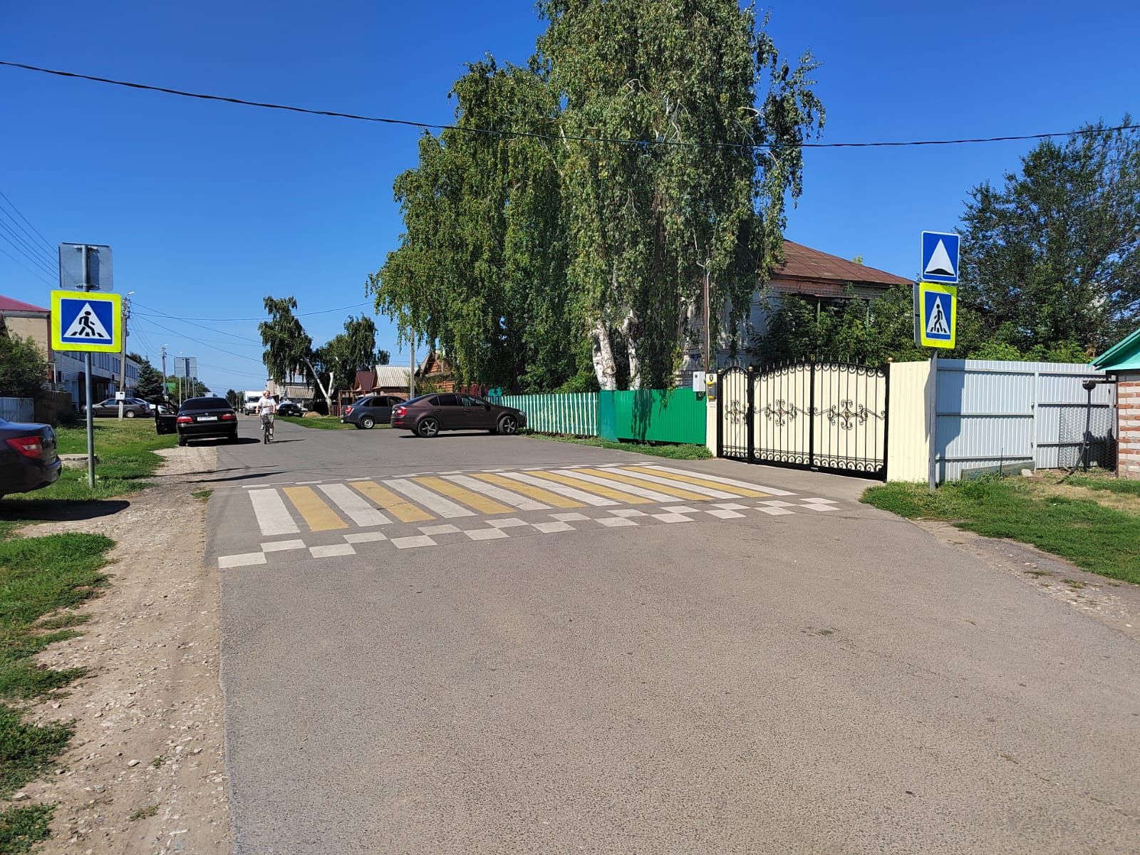 В Алексеевском проверили состояние пешеходных переходов возле детских учреждений