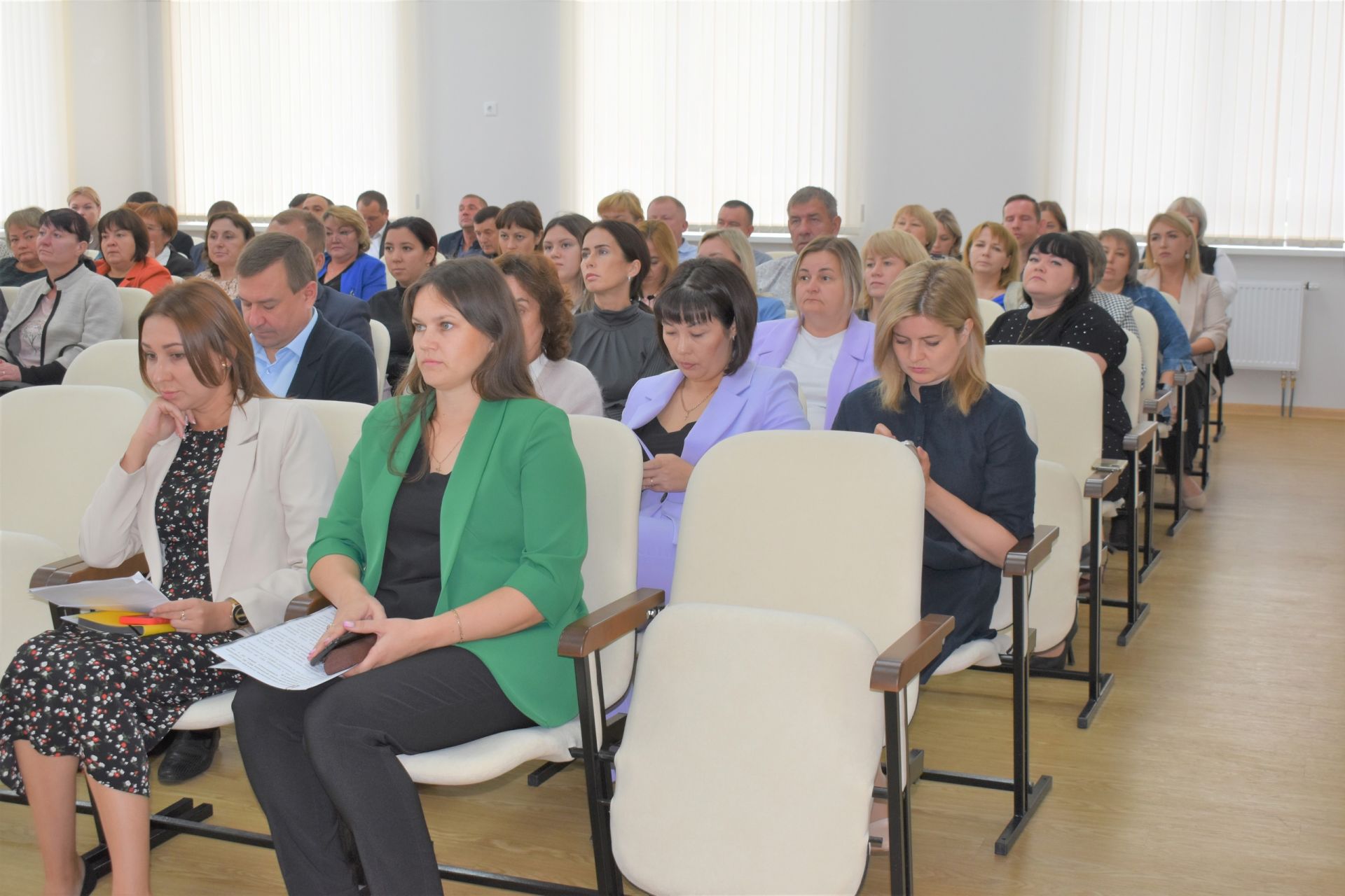 В Алексеевском за активную общественную деятельность наградили участников профсоюзов