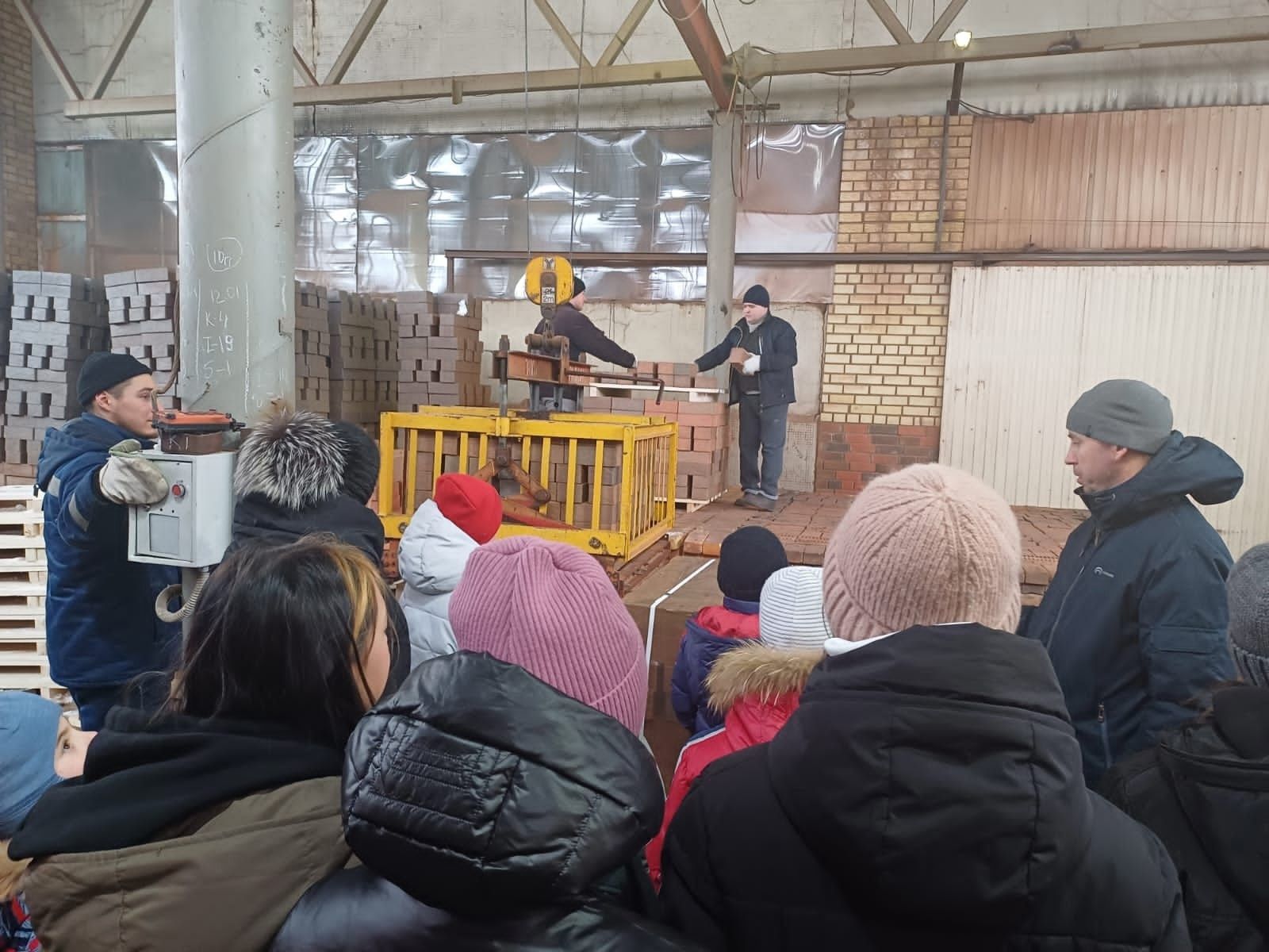 Специалист Центра занятости организовала экскурсию на предприятие Алексеевского района