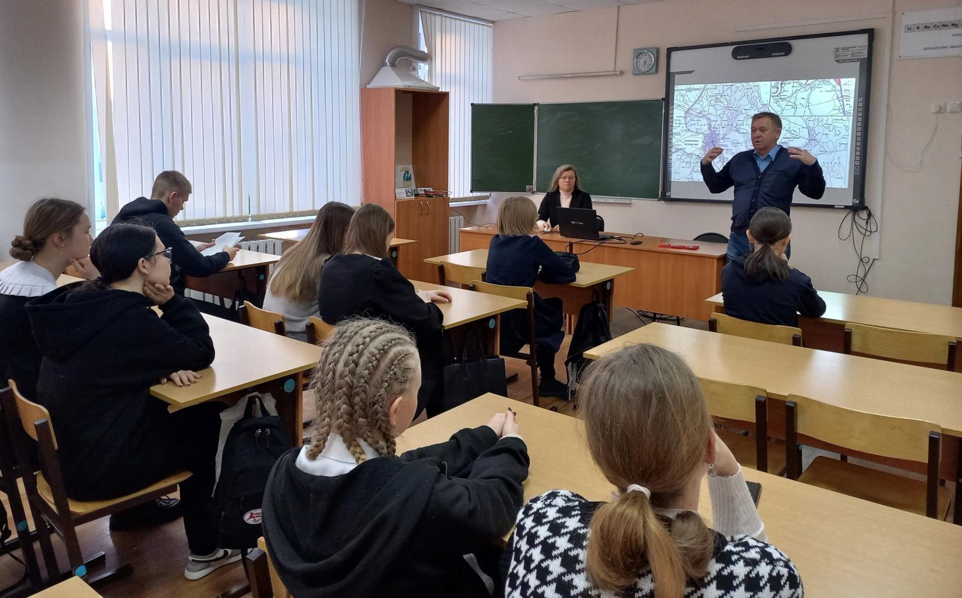 Для алексеевских студентов и школьников провели лекции и фондовый показ экспонатов музея