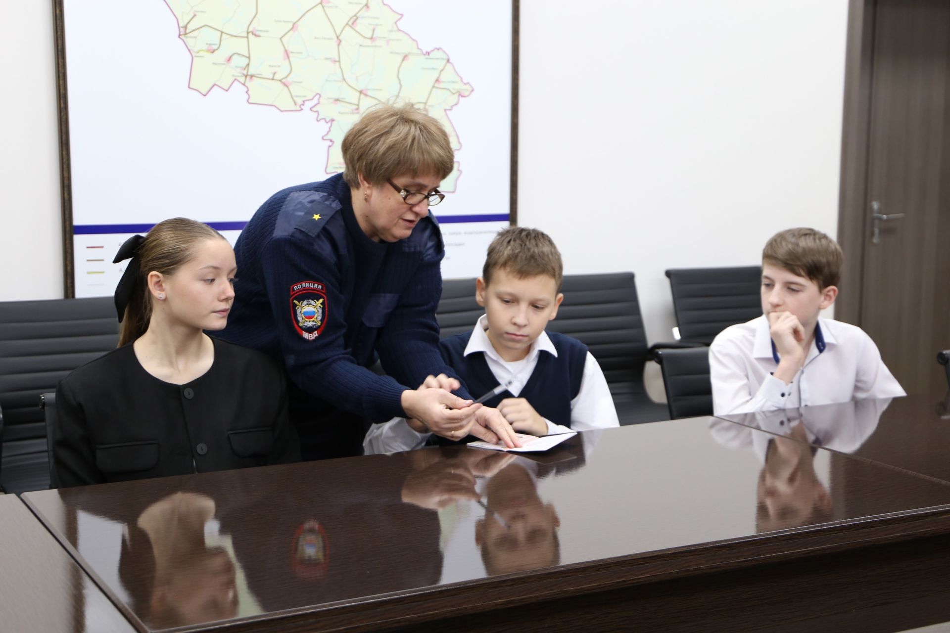 Школьники Алексеевского района получили свой самый важный документ