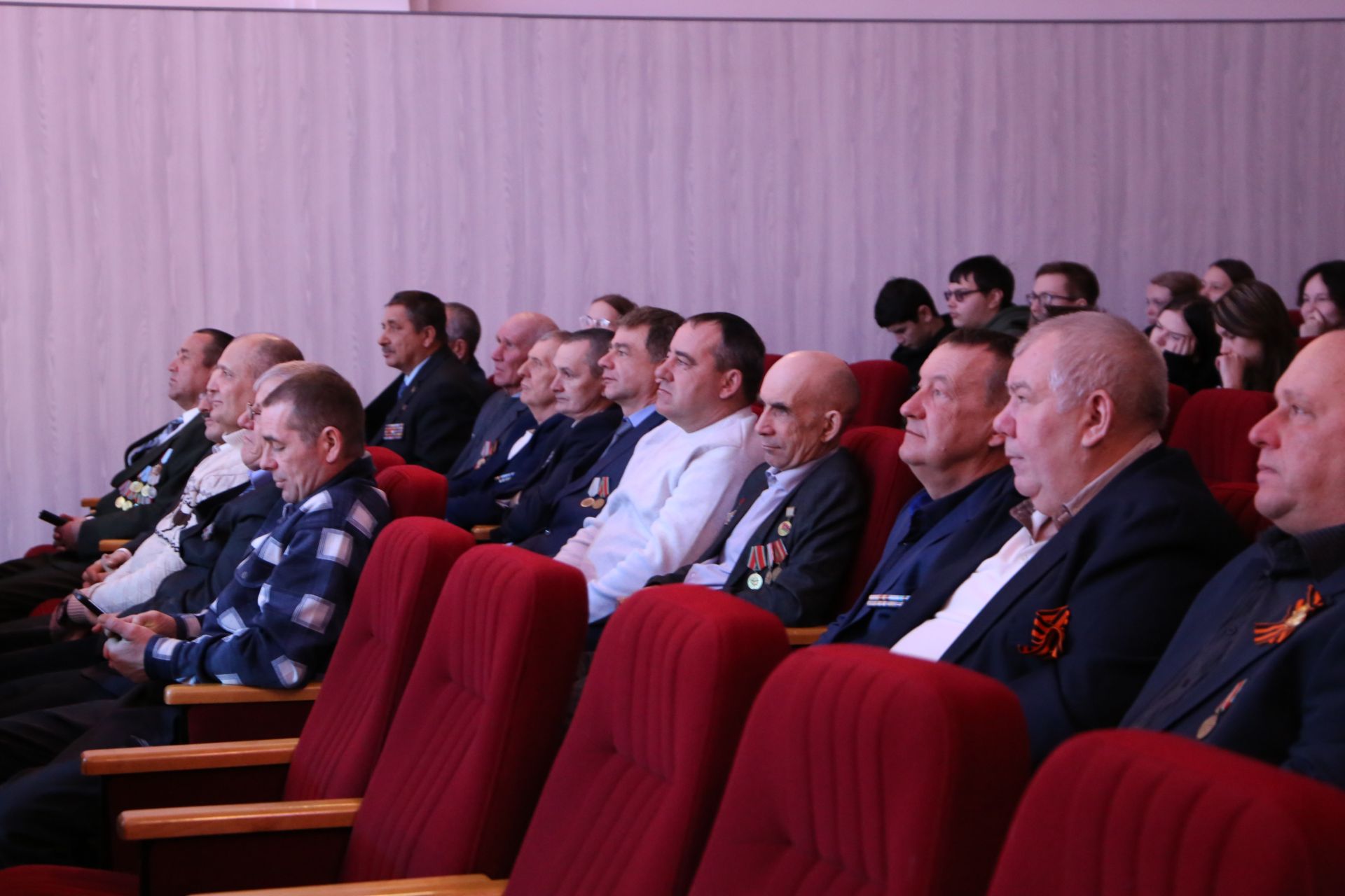 В День памяти воинов, исполнявших служебный долг за пределами Отечества в РДК  состоялась литературно-музыкальная гостиная