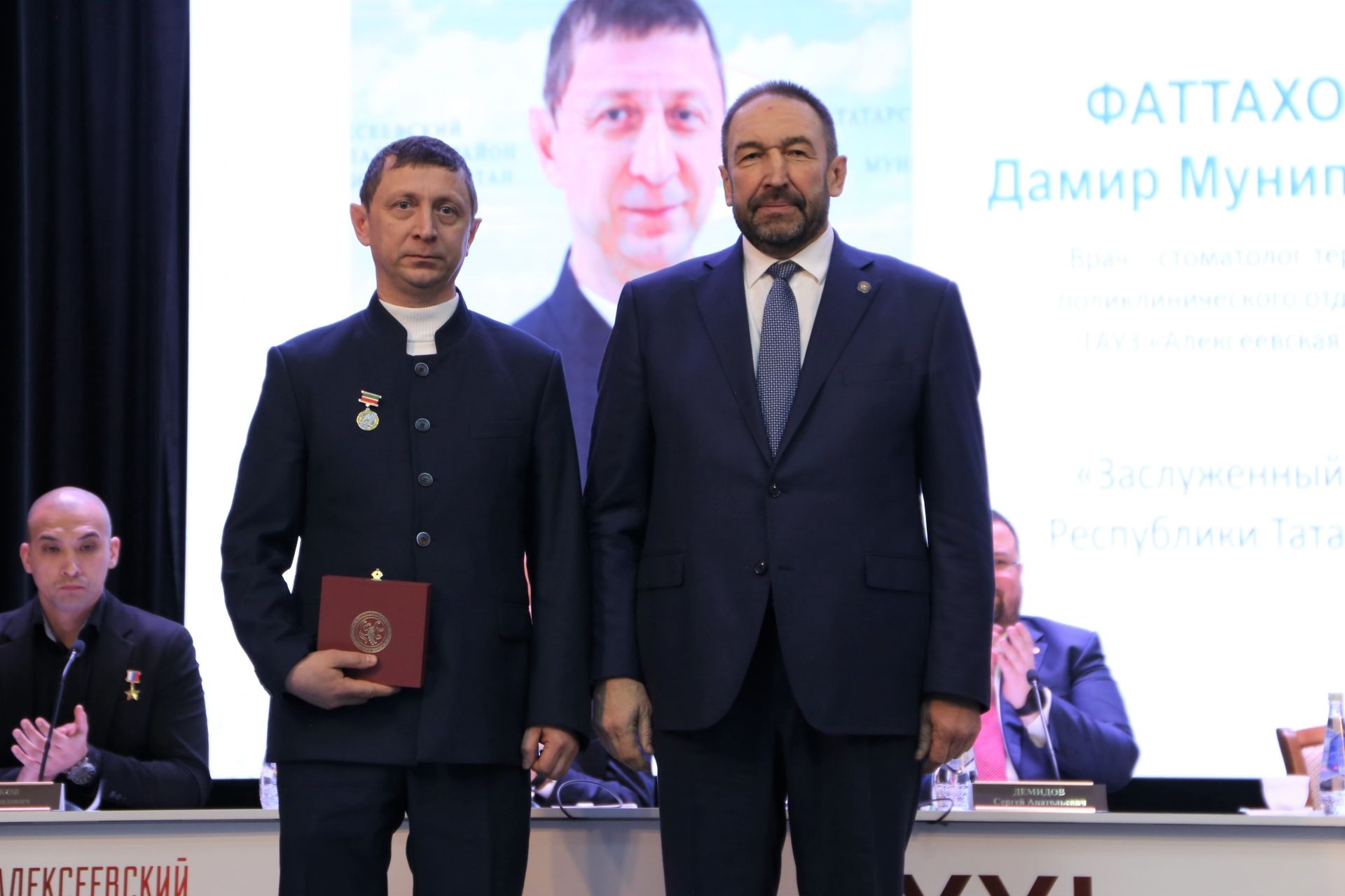 Алексеевцы удостоились почетных званий и наград