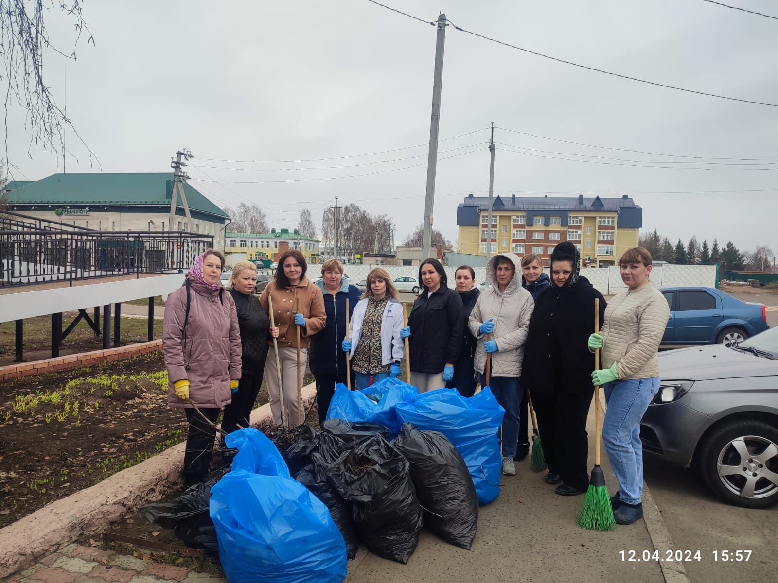 В Алексеевском районе завершили второй общепоселковый субботник