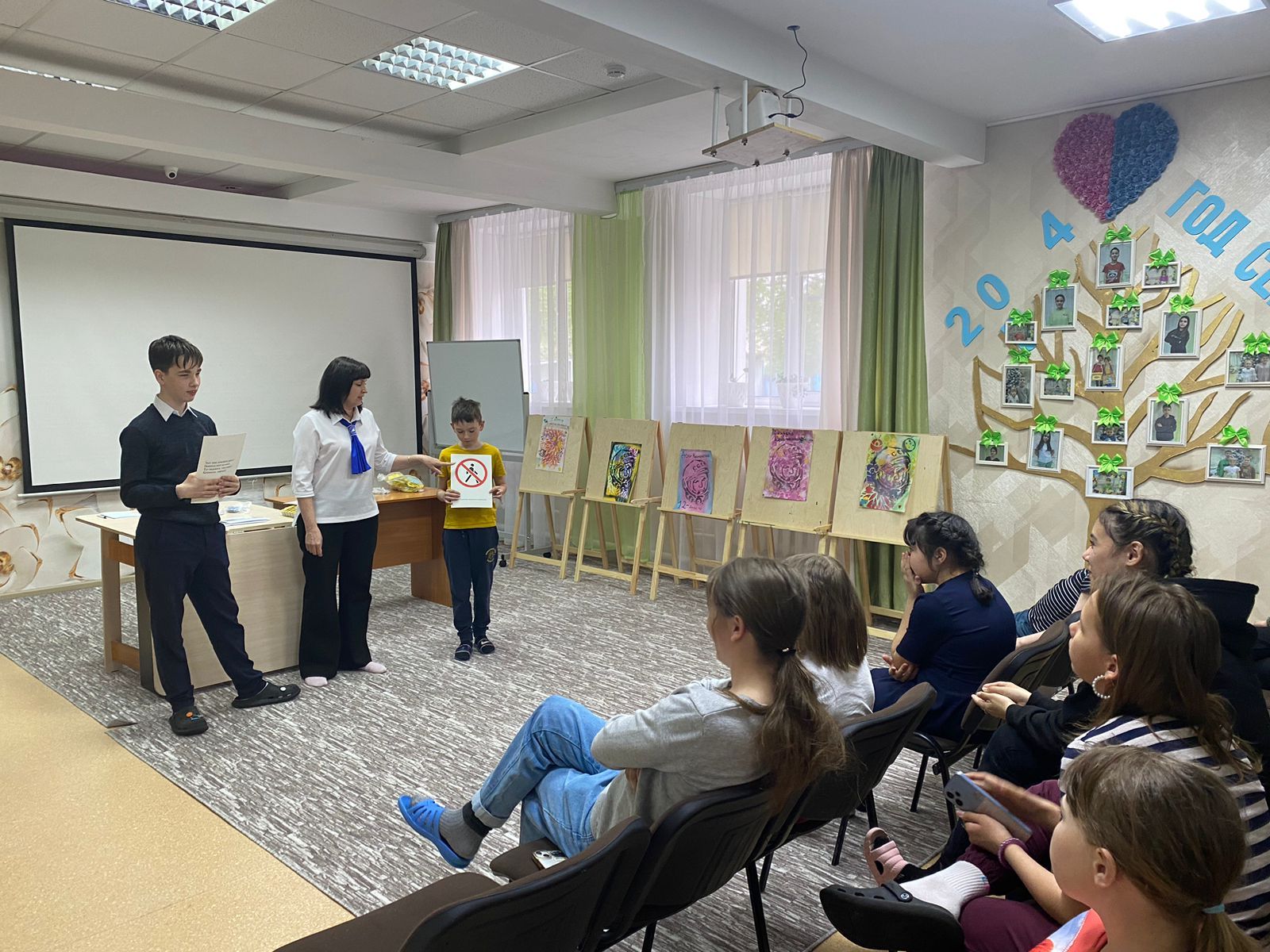 В приюте «Забота» прошло занятие под названием «Осторожно, пешеход!»