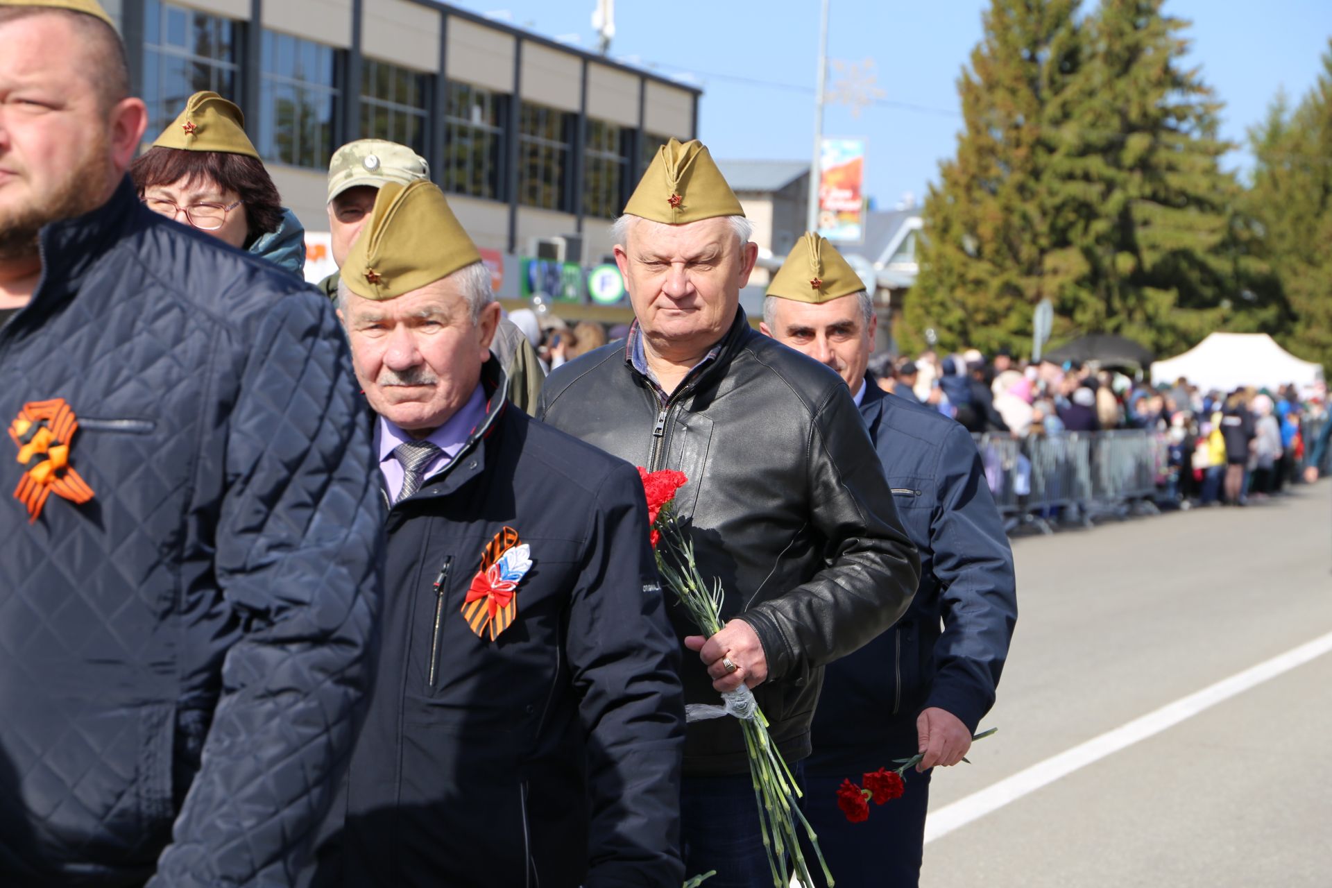 Фоторепортаж: в Алексеевском прошел парад Победы