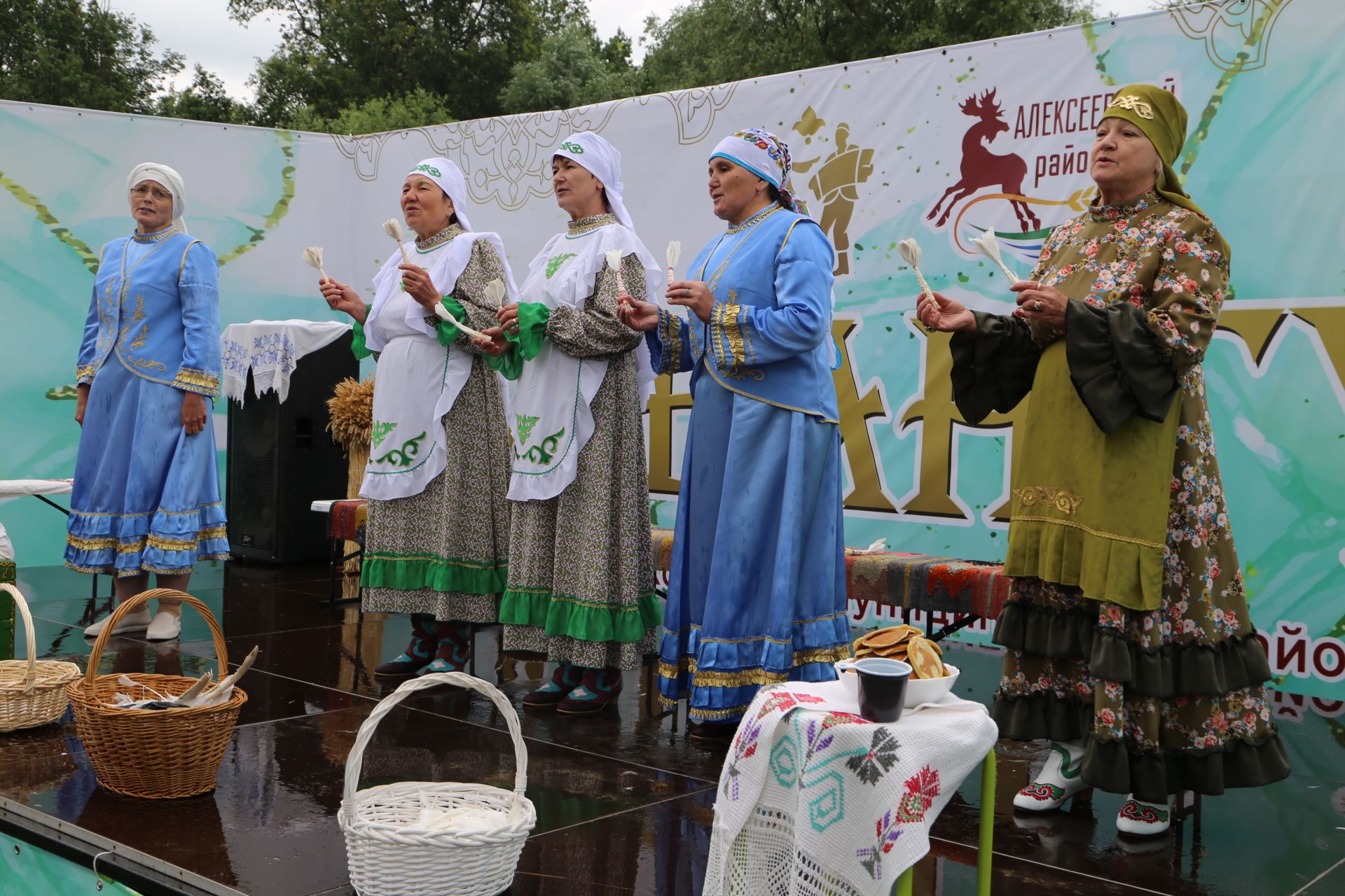 Республиканский Сабантуй в Казани: Алексеевский район представил свое подворье