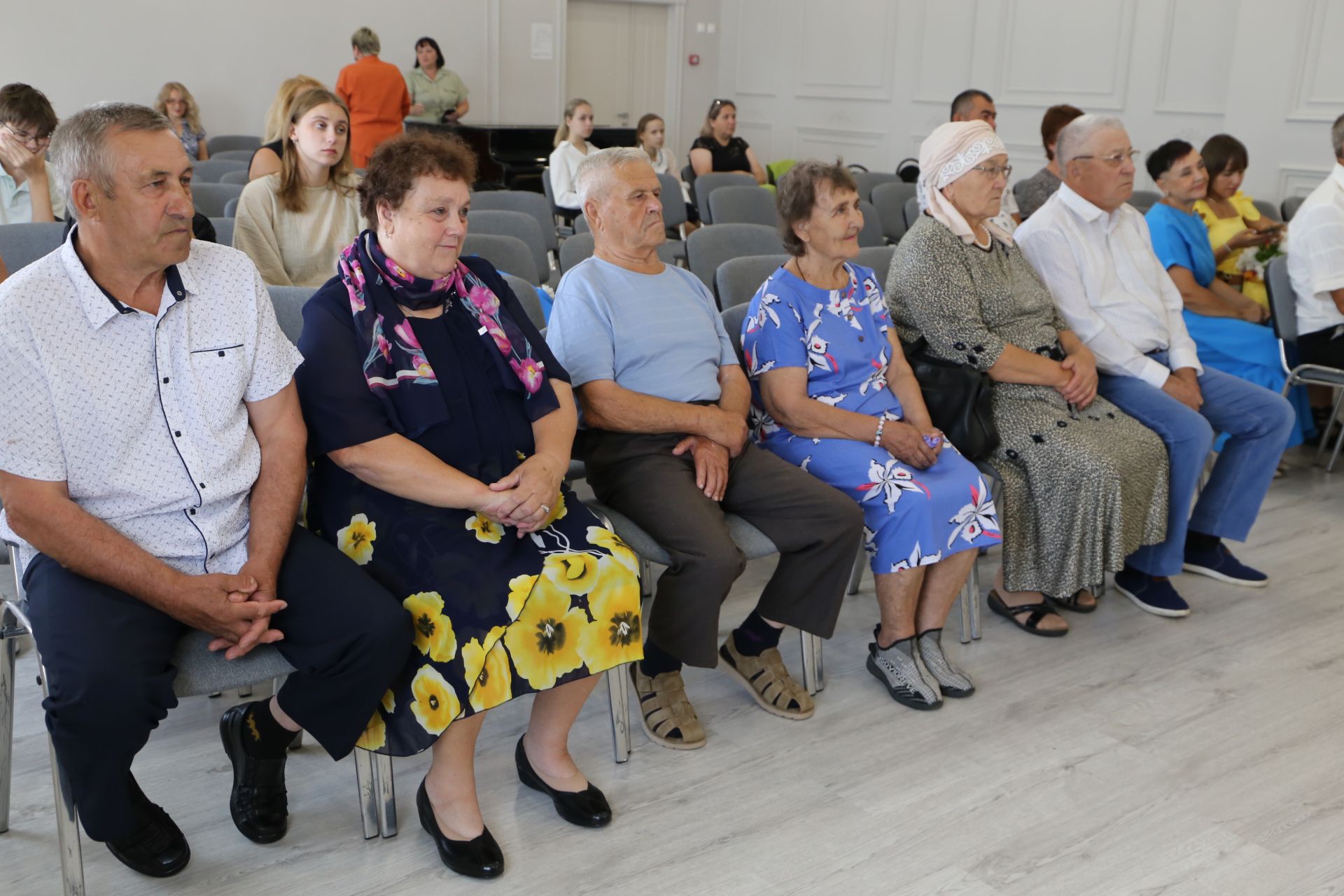 В День семьи, любви и верности в Алексеевском чествовали юбилейные семейные пары