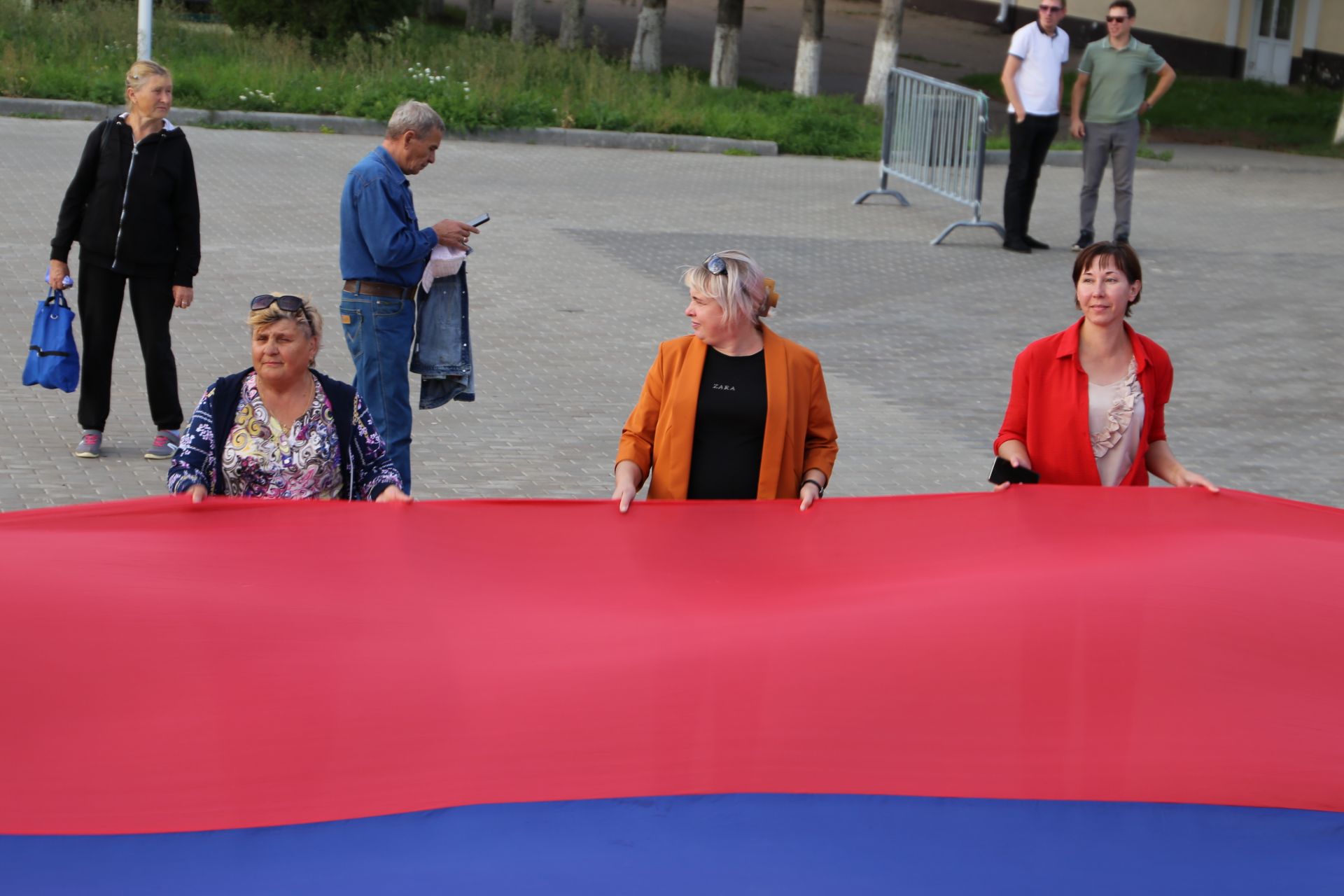 В Алексеевском отметили День флага