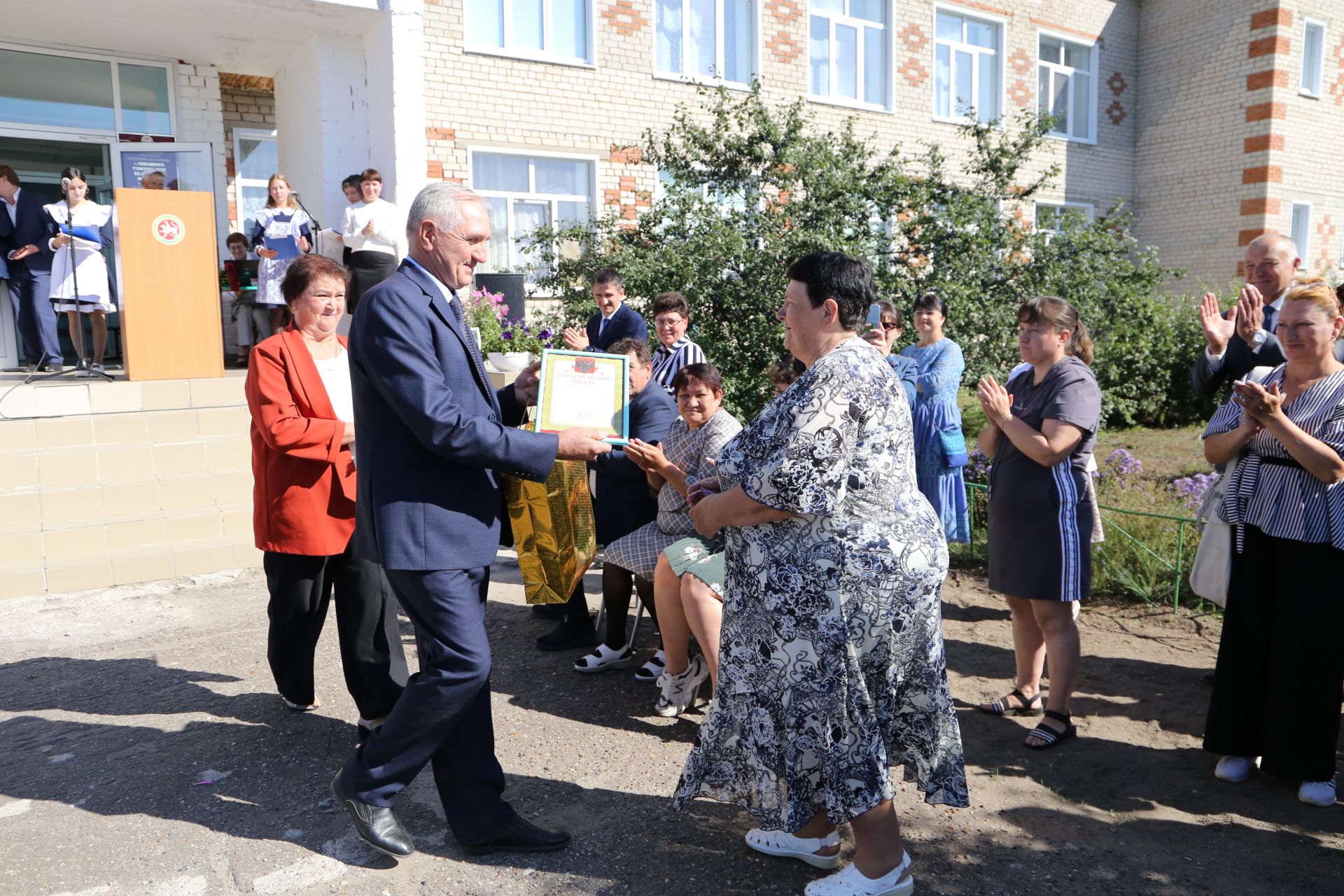 Школьники Левашево встретили новый учебный год