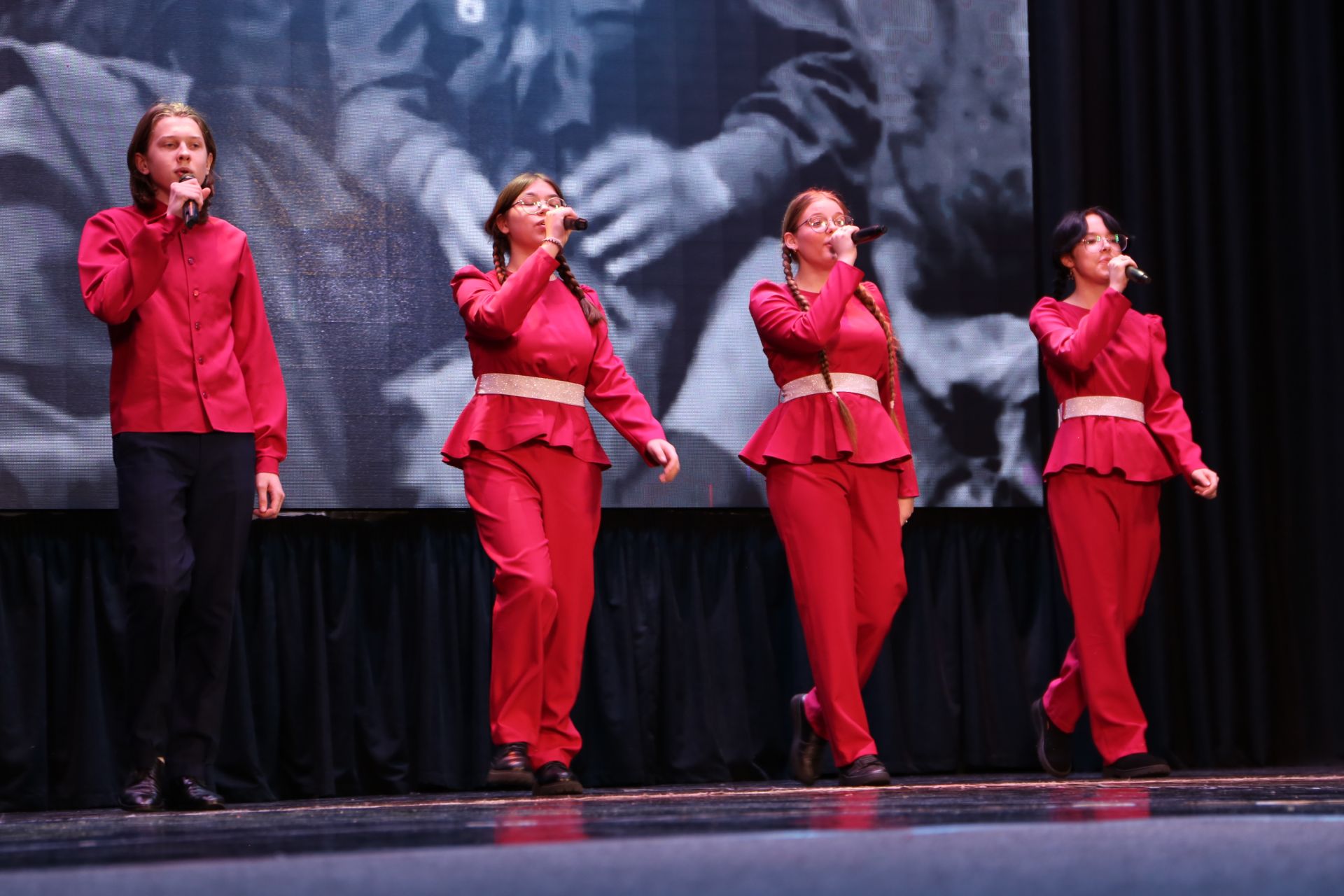 В Алексеевском официально открыли Год героев