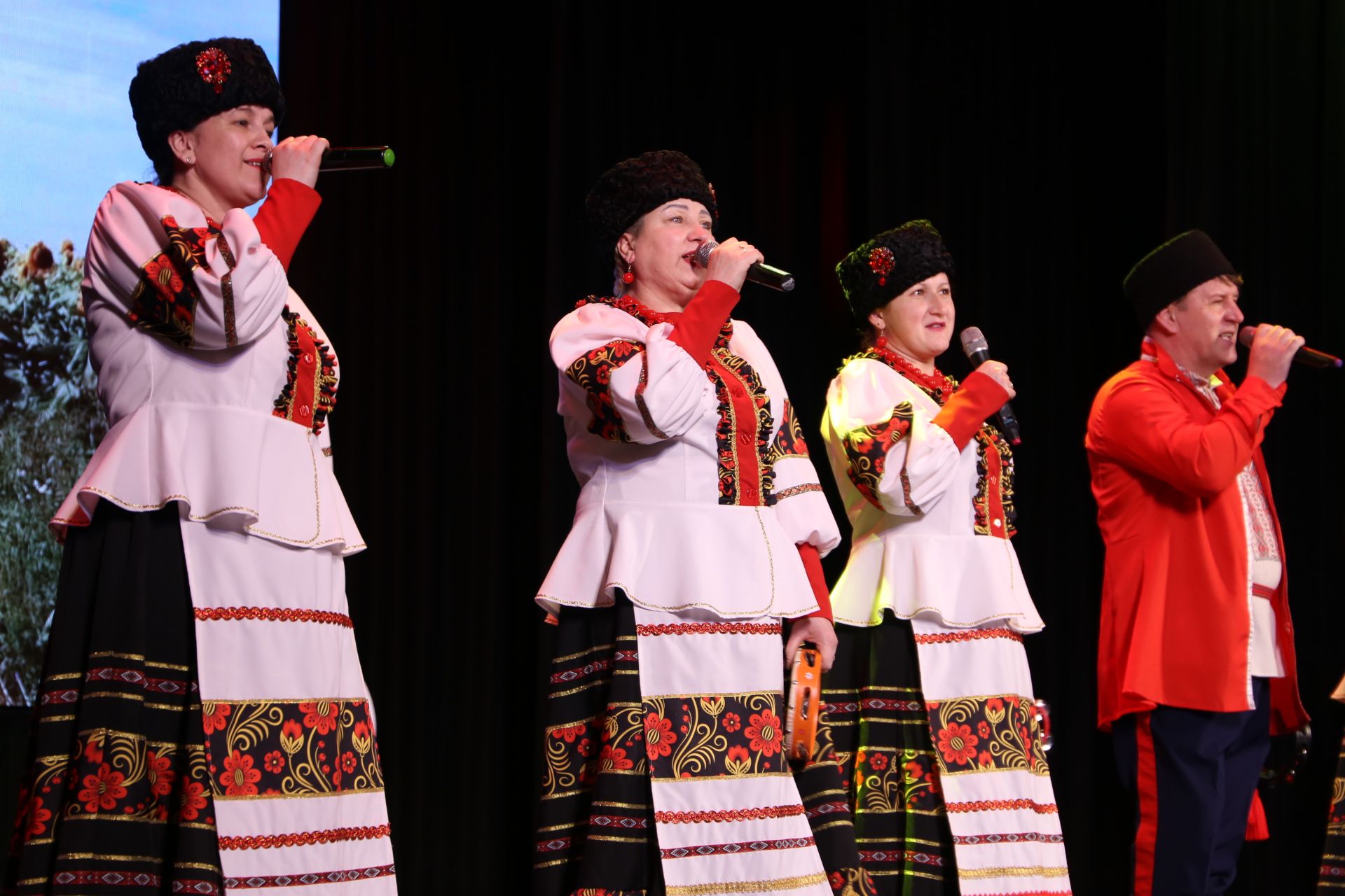 В Алексеевском официально открыли Год героев