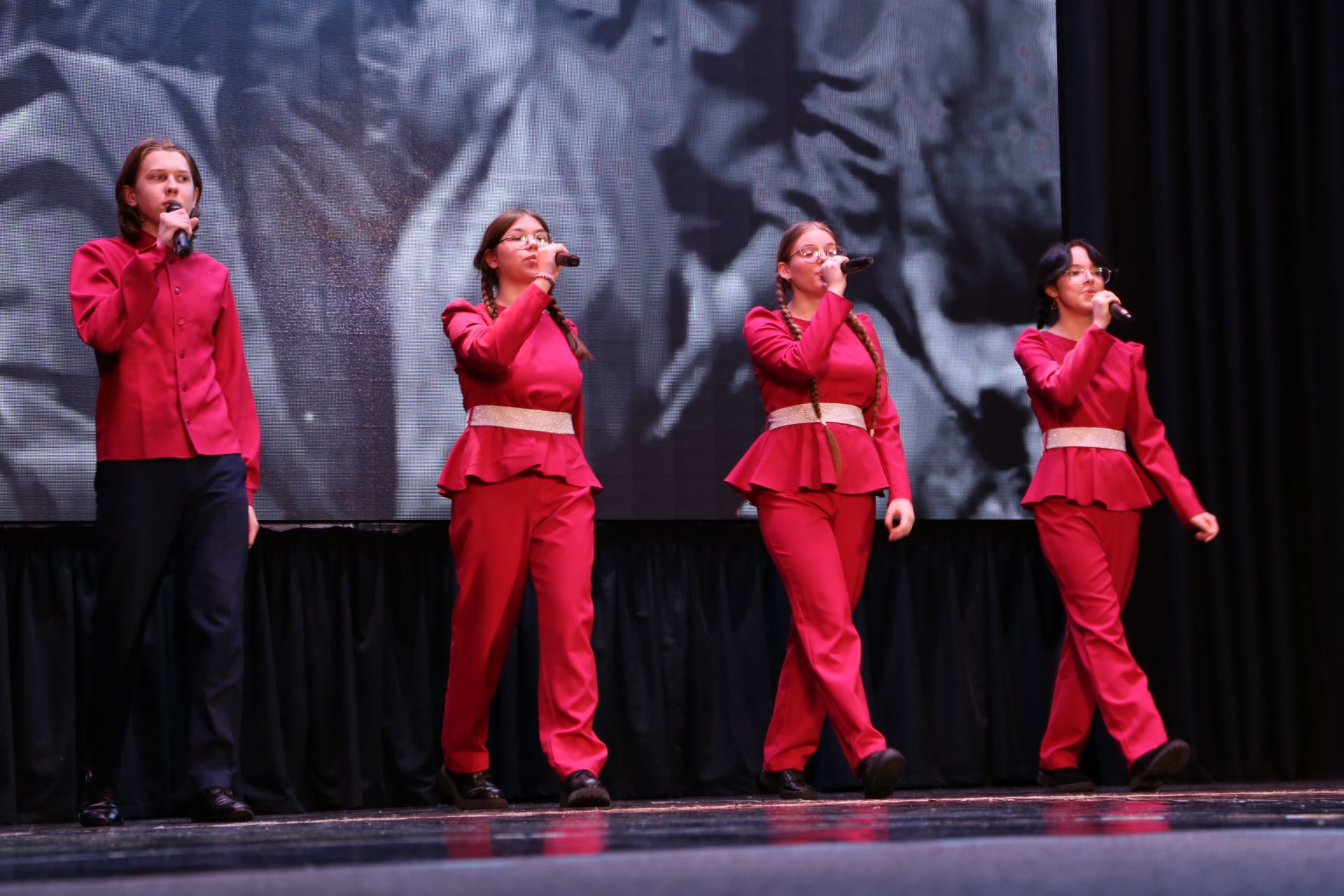 В Алексеевском официально открыли Год героев