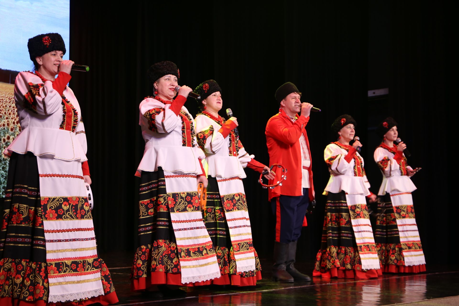 В Алексеевском официально открыли Год героев