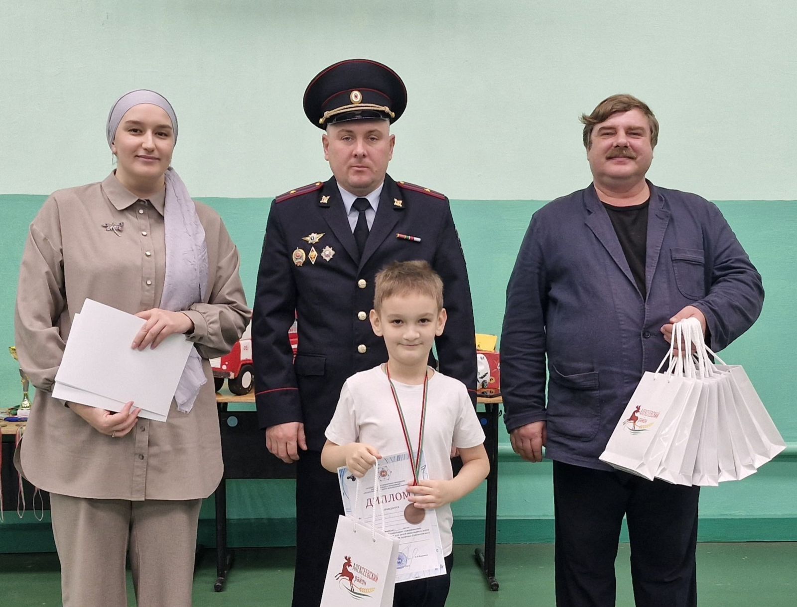 В Алексеевском районе прошли зональные соревнования по простейшим автомоделям