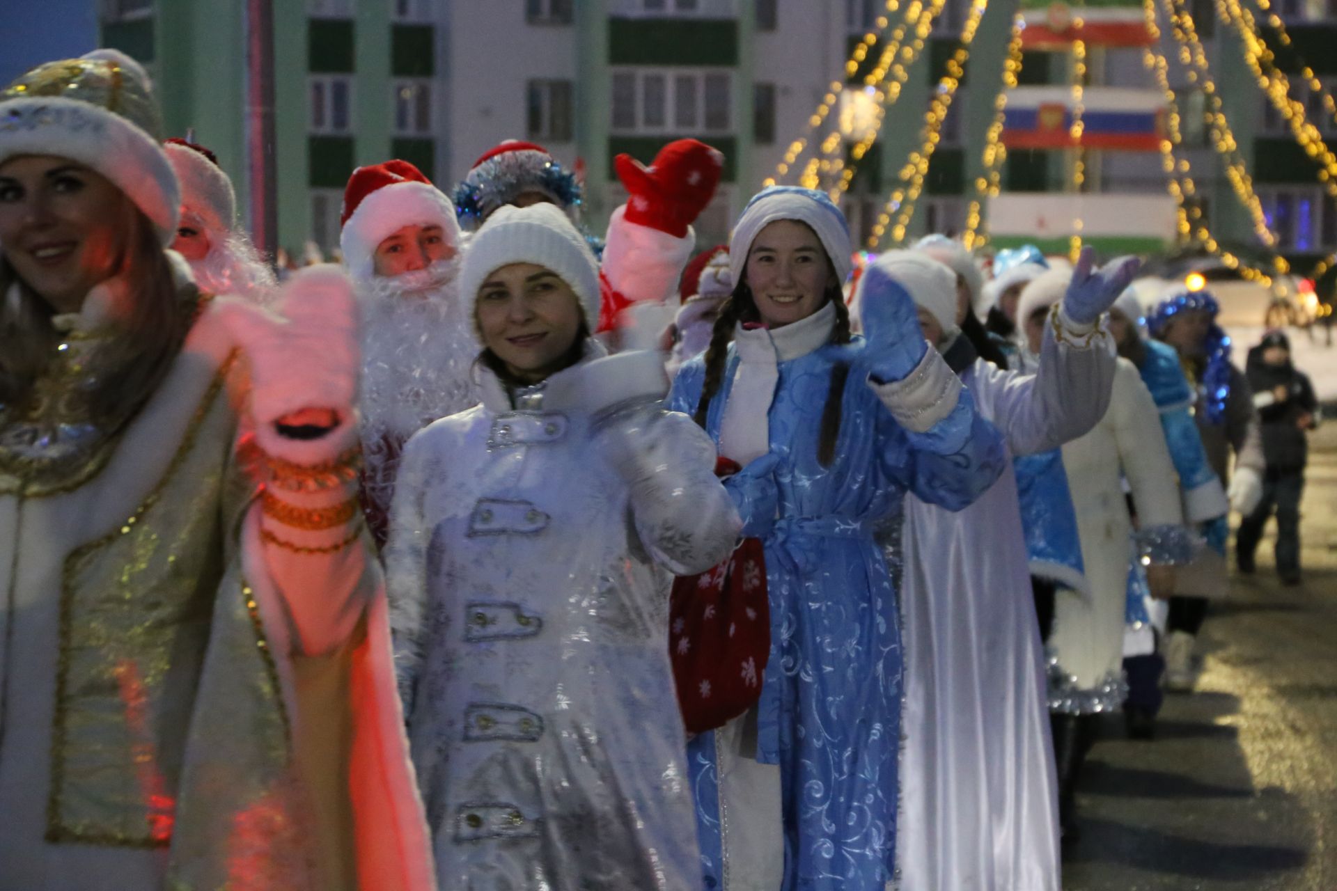 Главная ёлка Алексеевского района зажгла свои огни