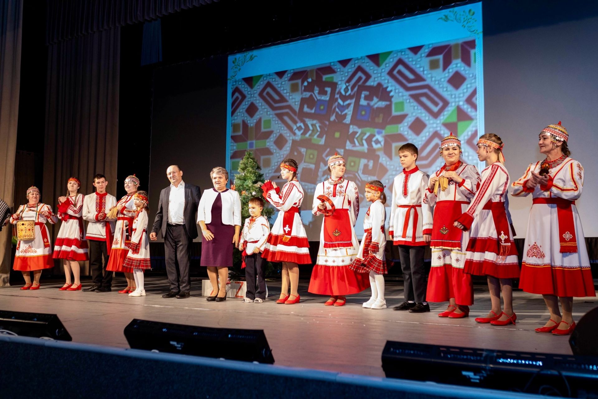 Семьи из Алексеевского района стали участниками республиканского конкурса