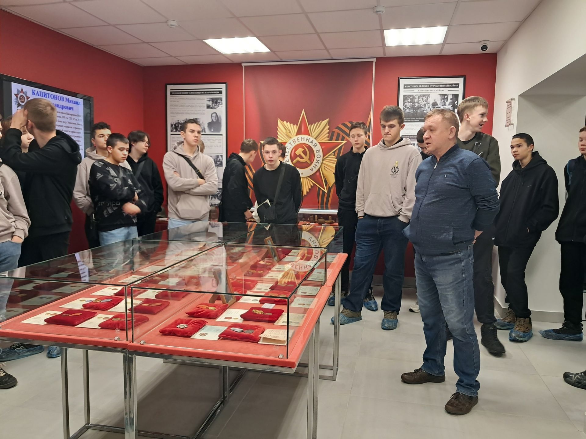 Студенты аграрного колледжа посетили Музей боевой славы