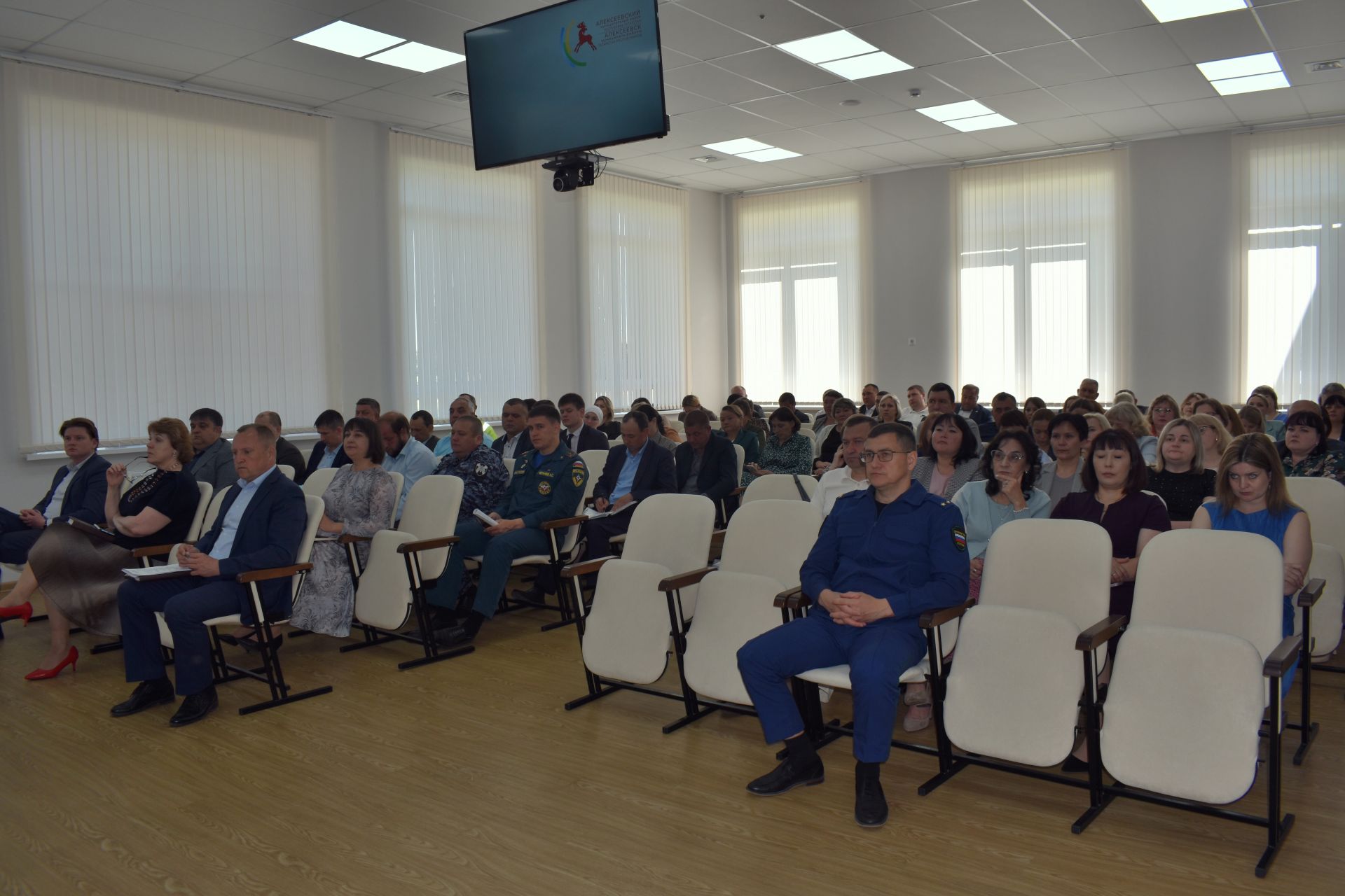 В Алексеевском районе обсудили рост производственного травматизма