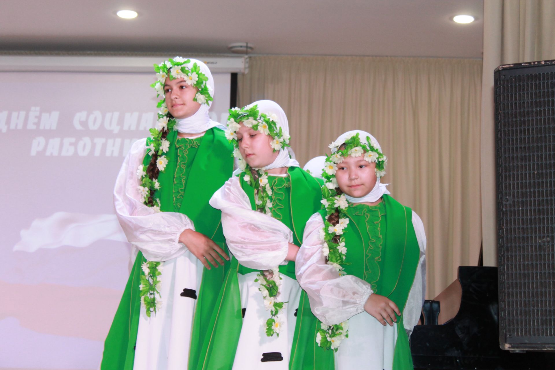 В Алексеевском чествовали работников социальной сферы