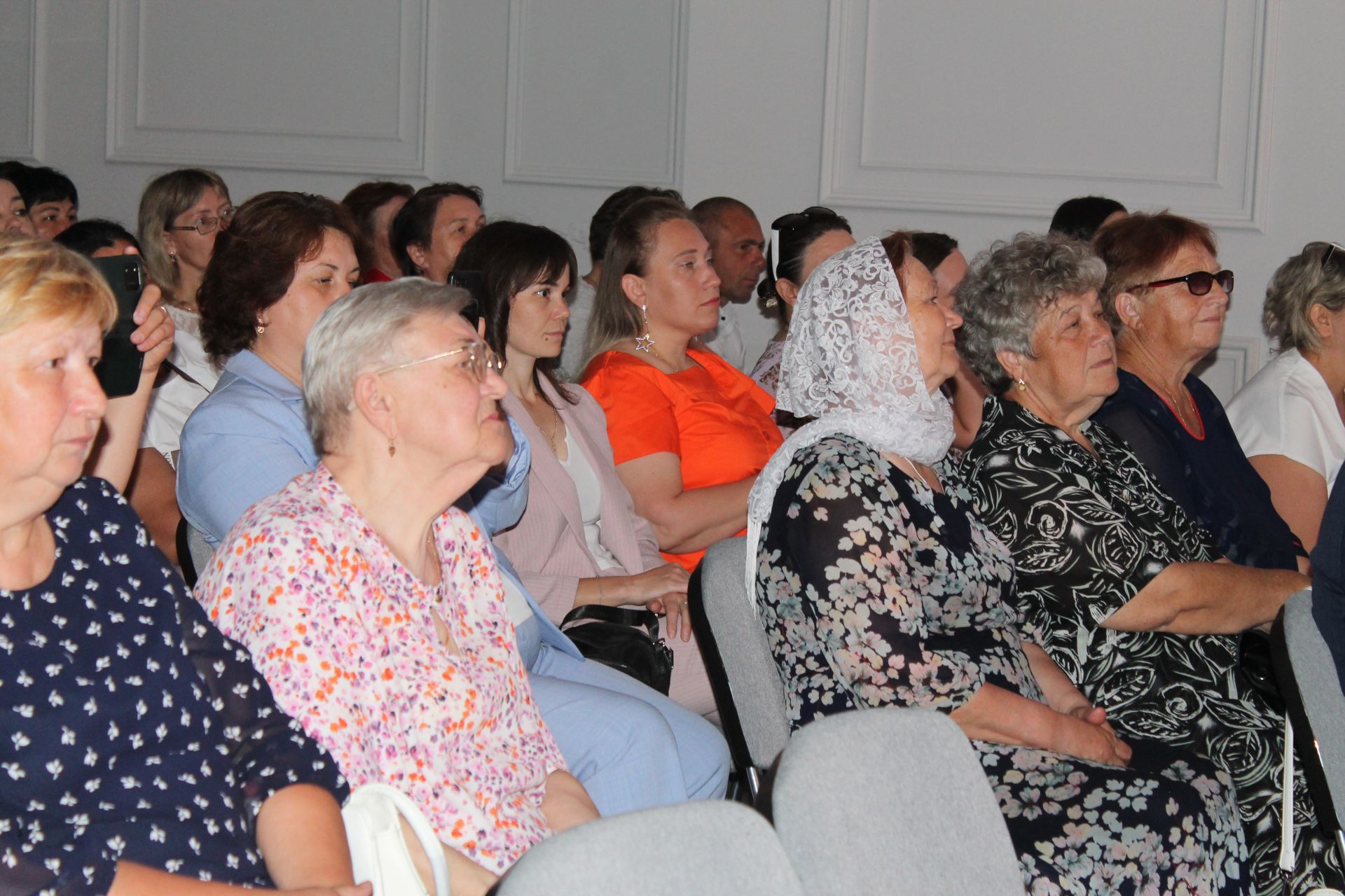 В Алексеевском чествовали работников социальной сферы