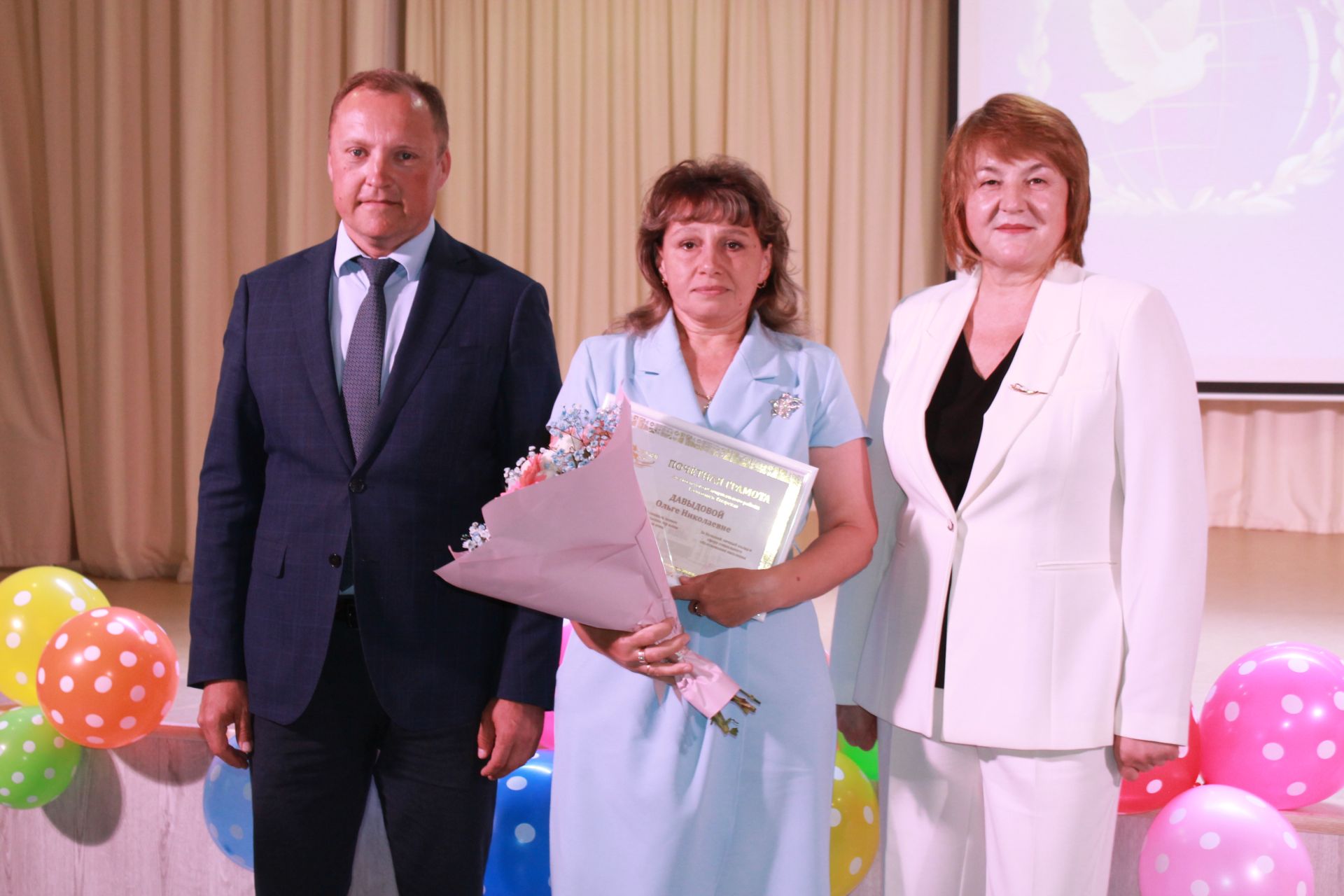 В Алексеевском чествовали работников социальной сферы