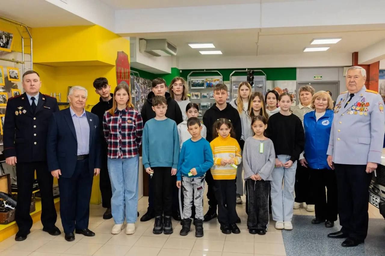 Алексеевские ребята побывали в музее ГАИ-ГИБДД Казани