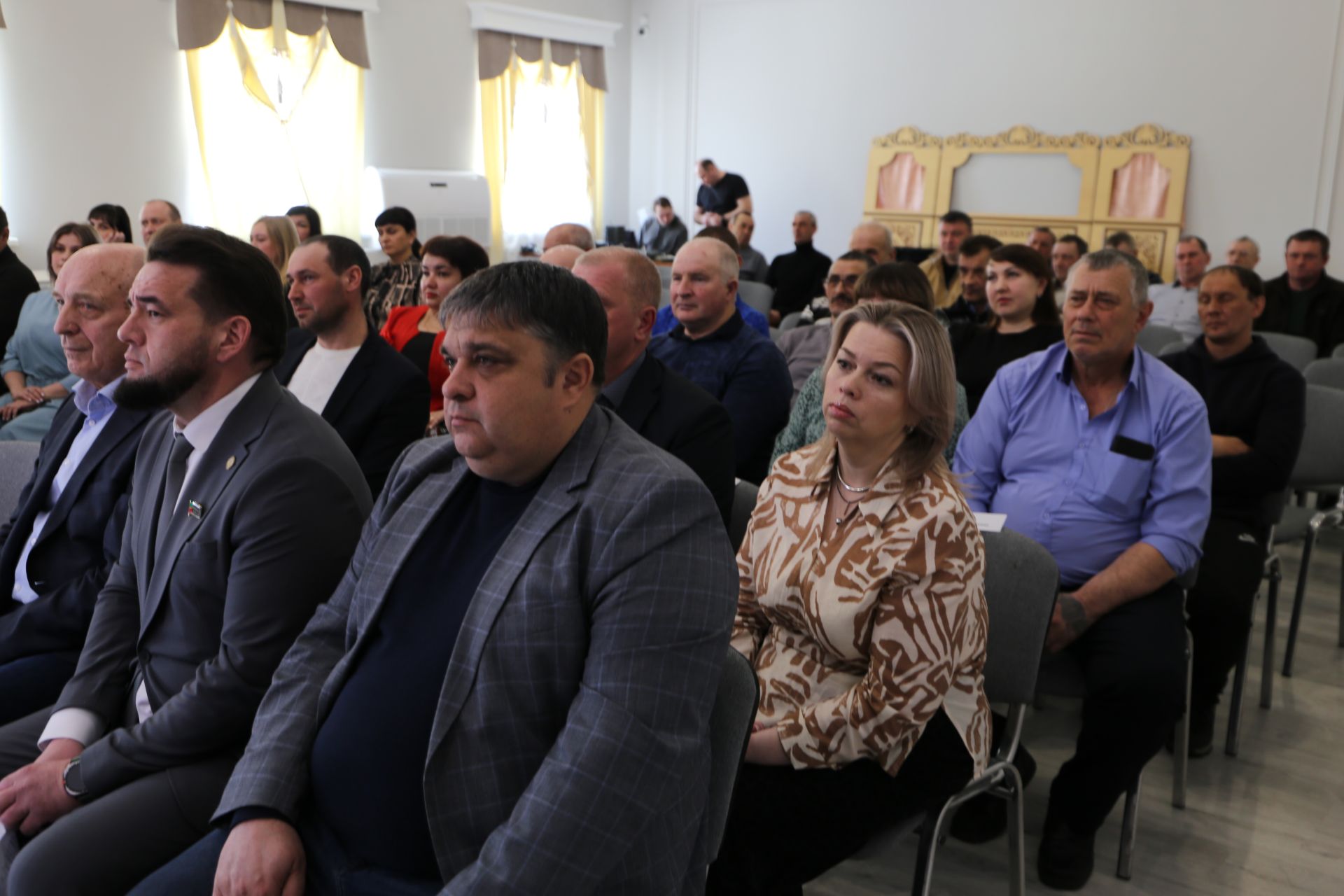 Лучших работников ЖКХ отметили в Алексеевском районе