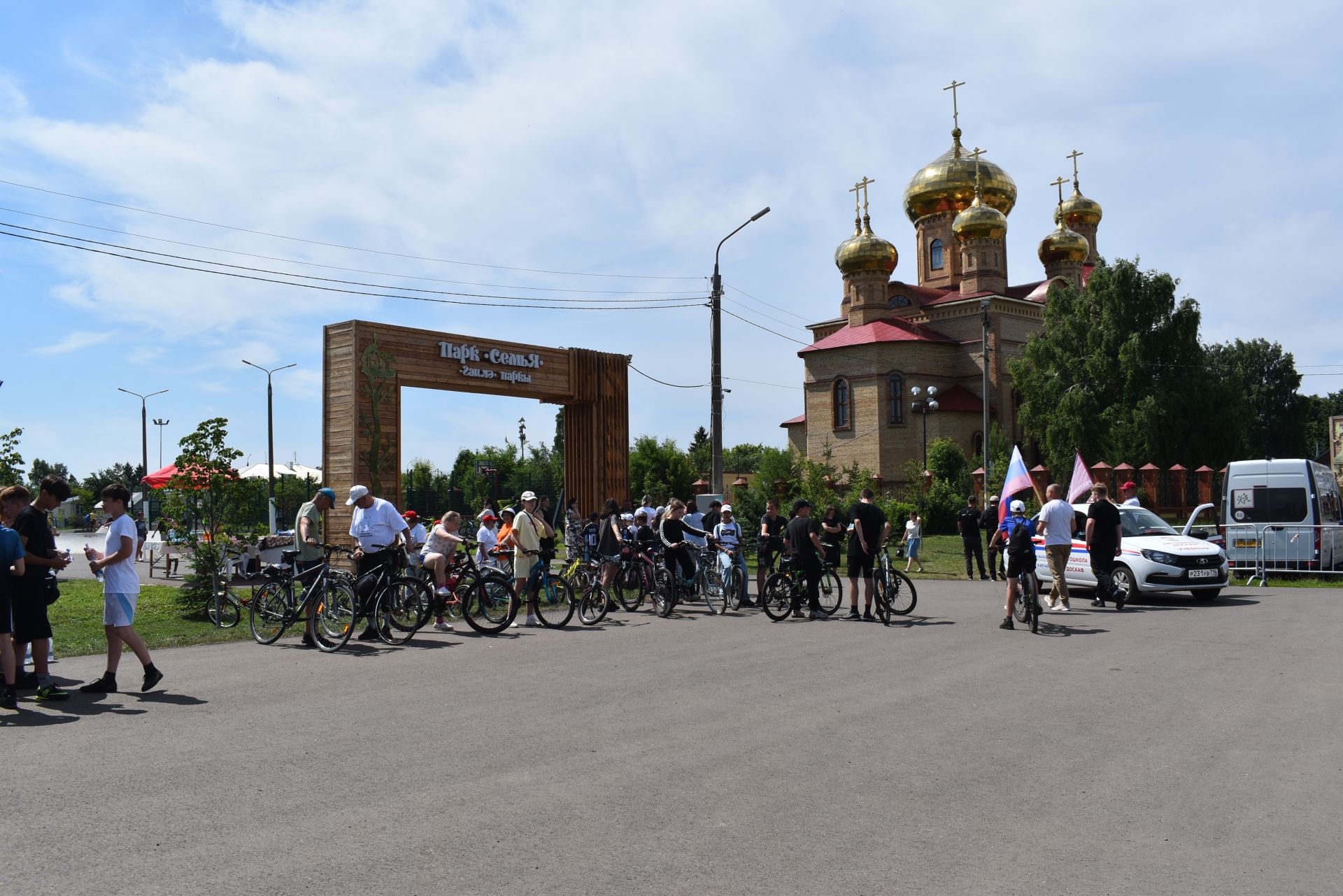 Фоторепортаж с празднования Дня России в Алексеевском