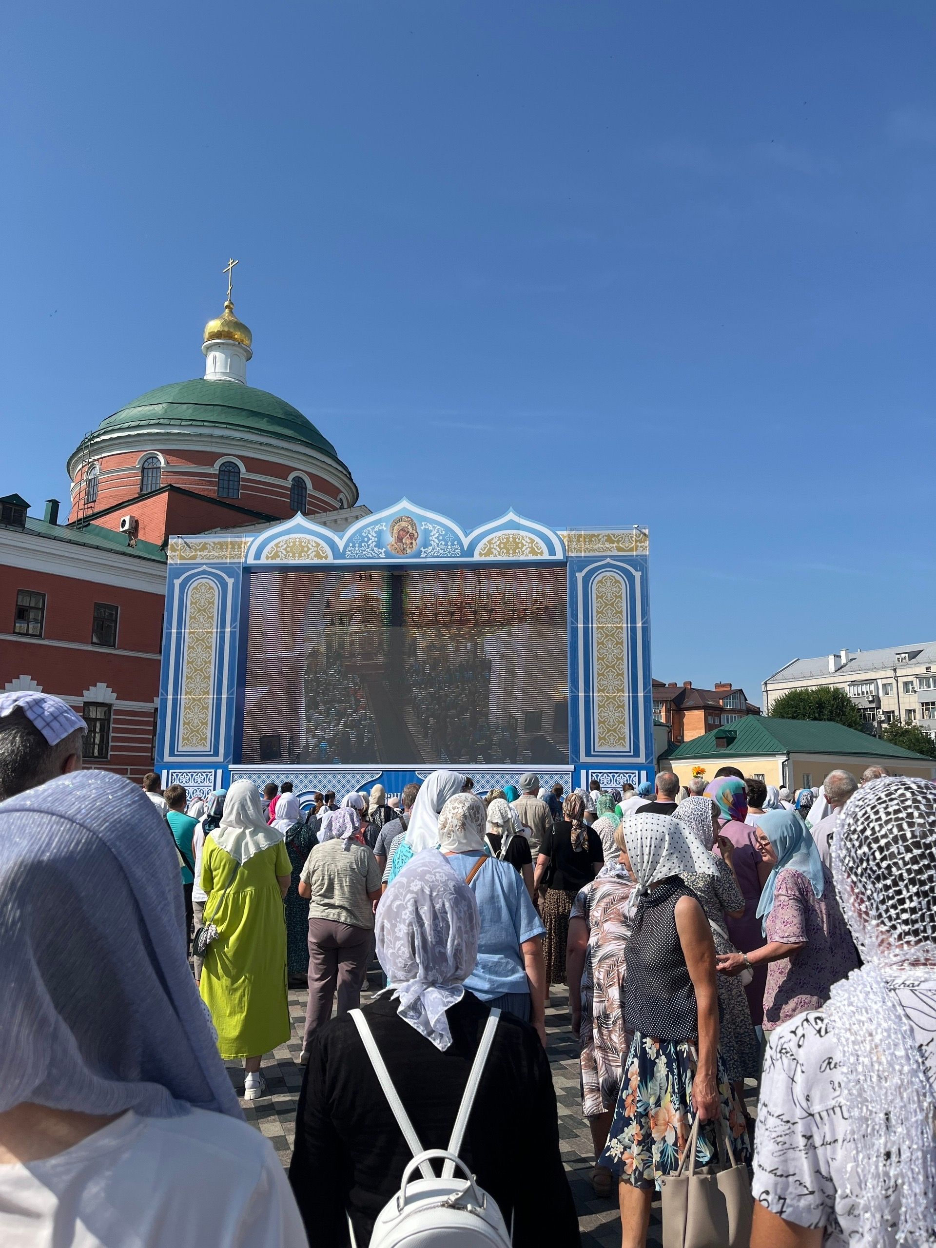 Под покровом Казанской иконы: паломники из Алексеевского района стали участниками исторического богослужения