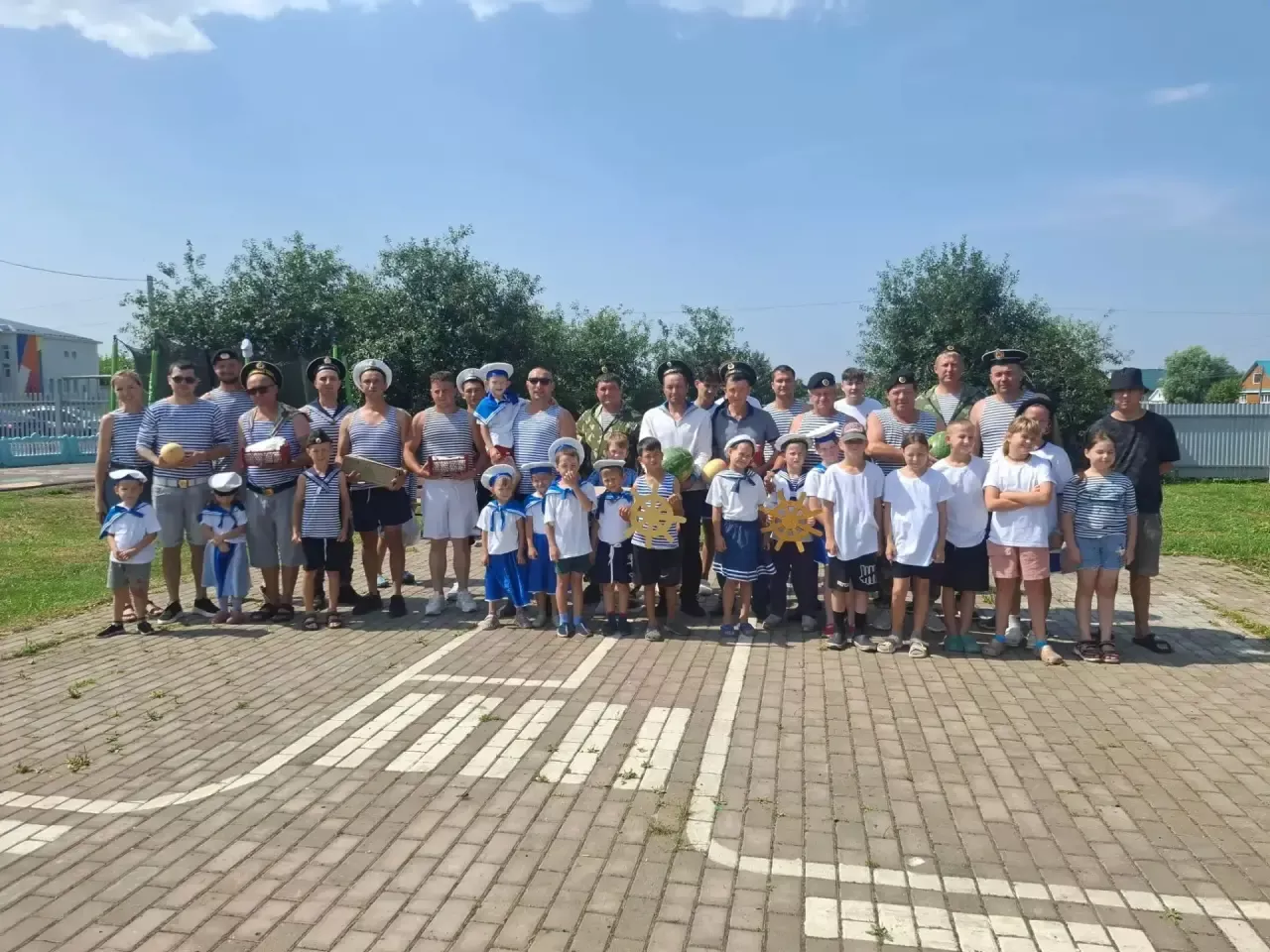 Моряки района отметили праздник