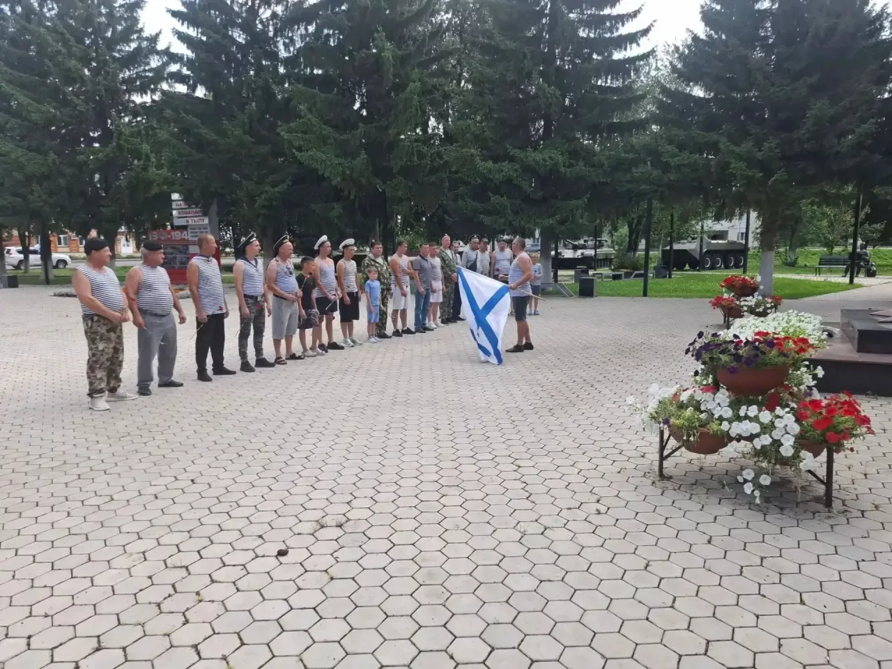 Моряки района отметили праздник