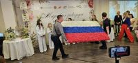 В Москве был создан самый крупный флаг России в мире, изготовленный из полимерных роз