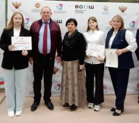 Ученицы Алексеевской школы №2 триумфально выступили на региональной олимпиаде по избирательному праву