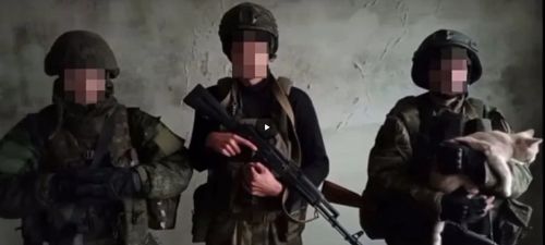 Бойцы батальона «Алга» записали обращение к своим мамам в День матери