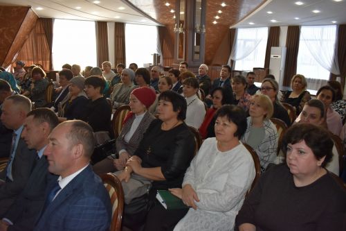 Руководители образовательных учреждений Алексеевского и Рыбнослободского районов обсудили питание детей в школах и детских садах