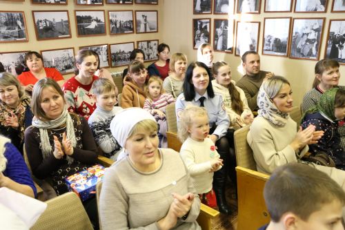 В алексеевской воскресной школе прошел рождественский концерт