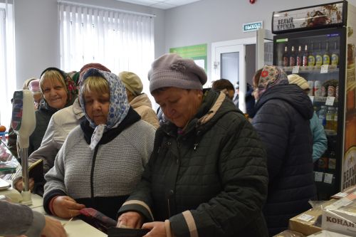 В Больших Полянках открыли новый ФАП и комплексный пункт обслуживания населения Алексеевского РайПО