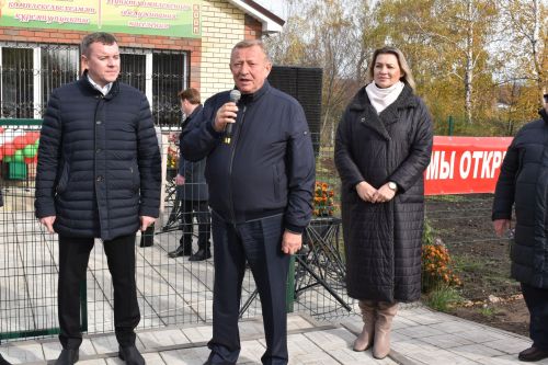 В Больших Полянках открыли новый ФАП и комплексный пункт обслуживания населения Алексеевского РайПО