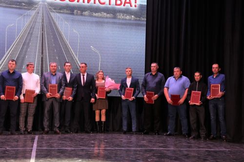 Министр транспорта и дорожного хозяйства Татарстана поздравил работников «Алексеевскдорстроя» с профессиональным праздником
