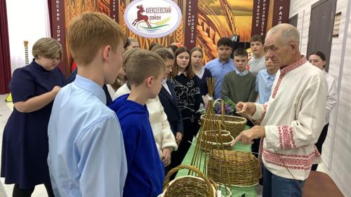В РДК прошел квест  «По дорогам народных традиций»
