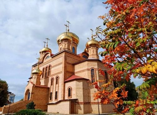 На территории храма Воскресения Христова началось строительство Дома паломника