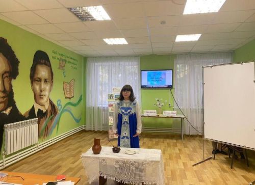 В Центральной библиотеке прошел XXI районный конкурс «Живая нить традиций»