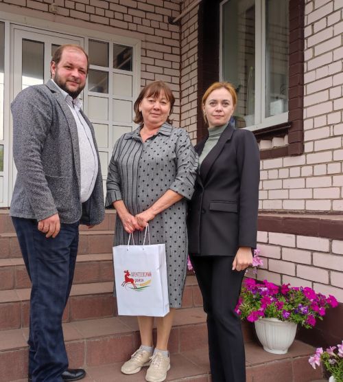 Ветеранов муниципальной службы поздравили с Днём пожилого человека