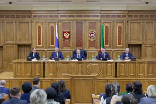 Награждены победители конкурсов Совета муниципальных образований РТ